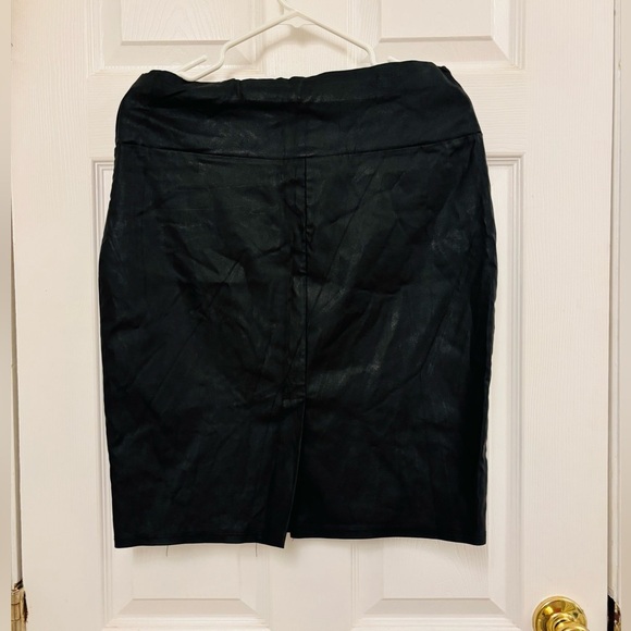 Dots Faux Leather Black Pencil Skirt Size XL - Picture 5 of 5
